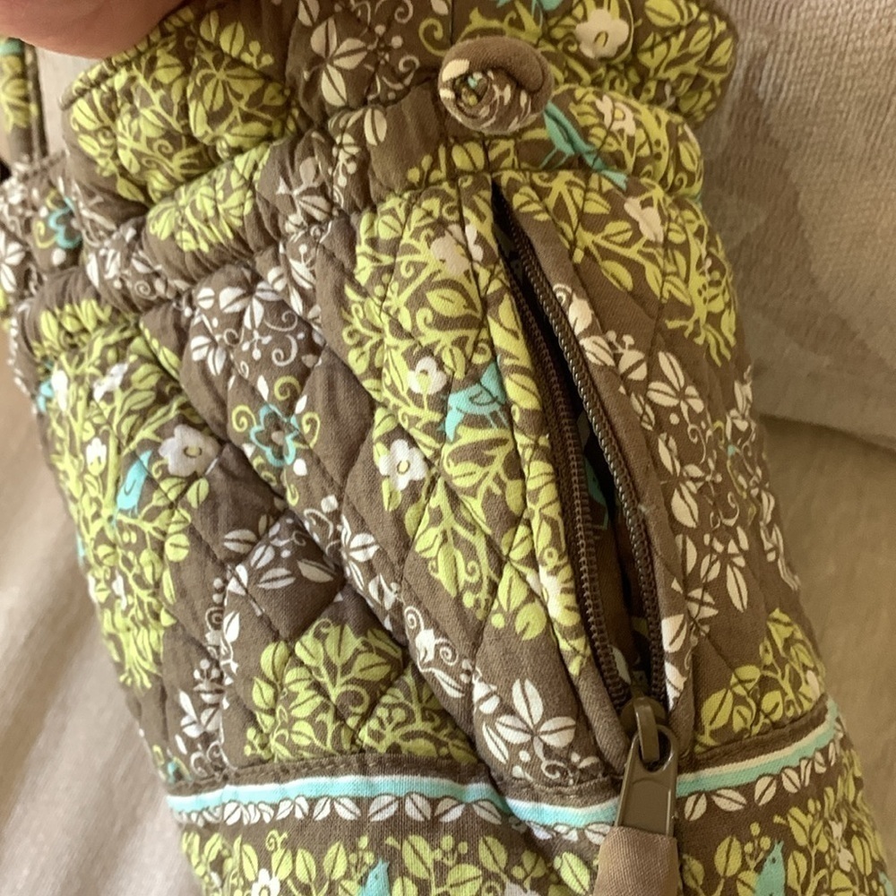 Very Bradley bag. - Picture 5 of 9